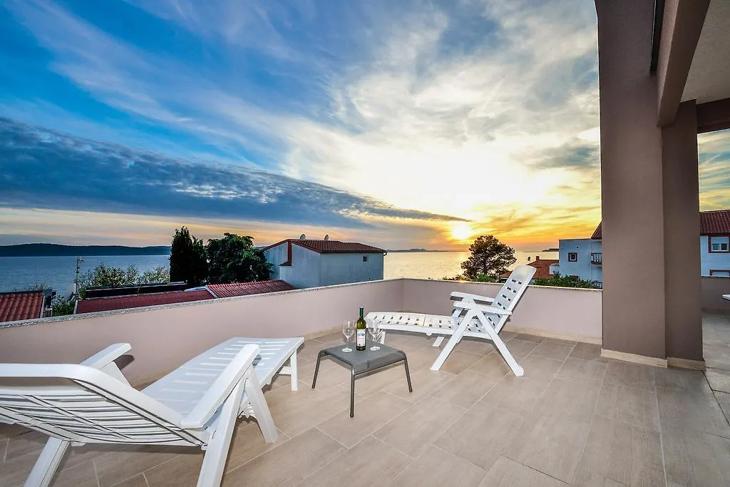 Apartment Stipan Bibinje 0*,